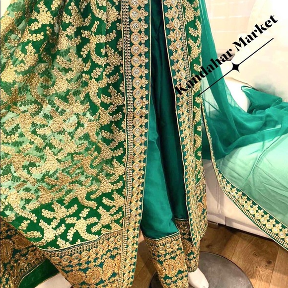 Dress - Picture 6 of 8